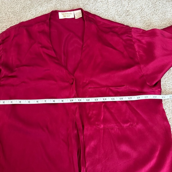 VTG Victoria’s Secret Gold Label Red Silk Sleep Shirt Size SP - Picture 8 of 10